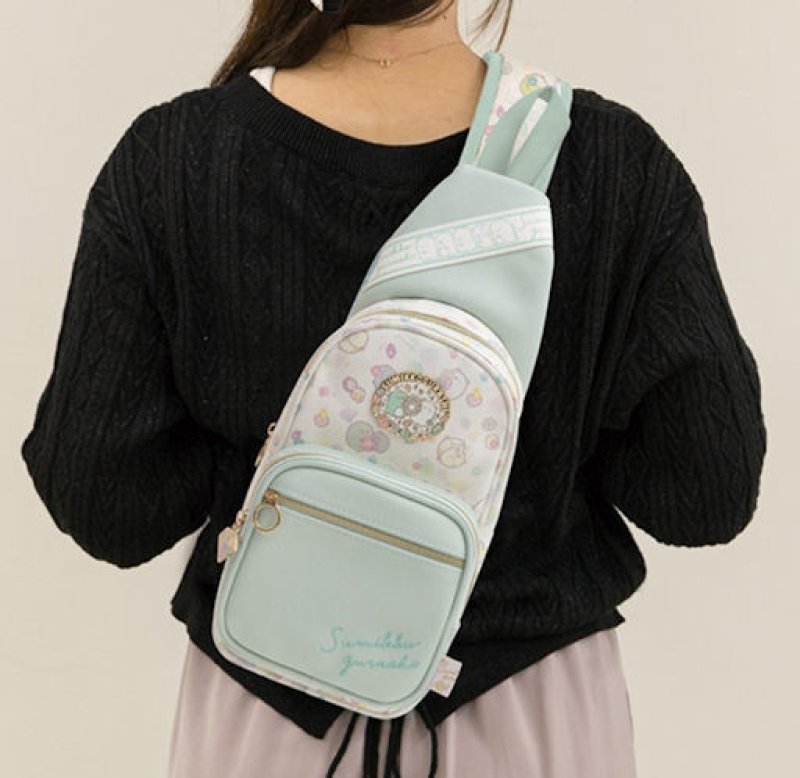 画像1: ☆移転ＳＡＬＥ☆　半額です！！　201129　すみっコぐらし“もぐらのおうち”シリーズ ボディバッグ＜発送は宅配便のみ＞ (1)