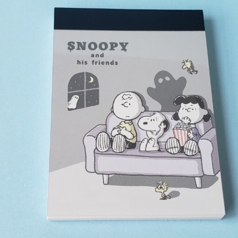 画像1: 240913 SNOOPY ホラームービー柄 ミニメモ《ゆうパケットOK》 (1)